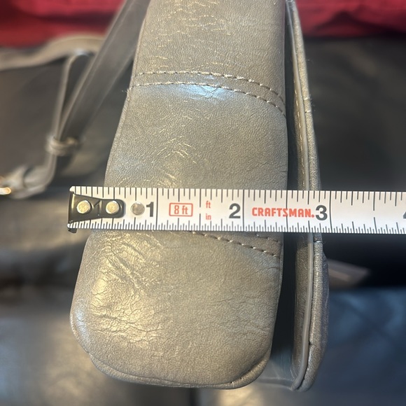 Crossbody Handbag - Picture 9 of 9